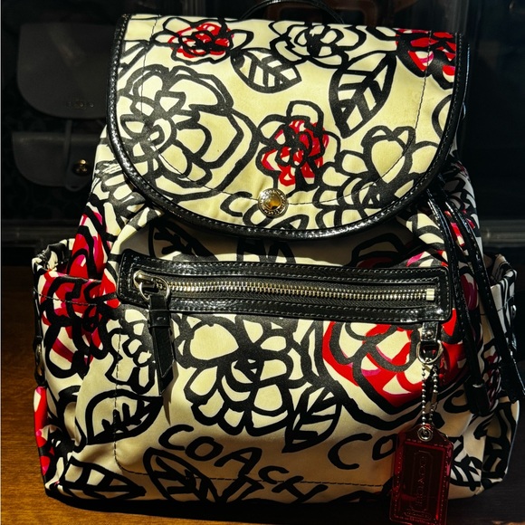 Coach Poppy Graffiti Floral Backpack – White/Red/Black Print – Authentic 16352 - Picture 1 of 9